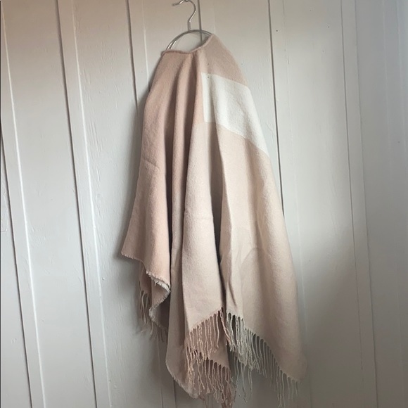 Scarf - Picture 5 of 6